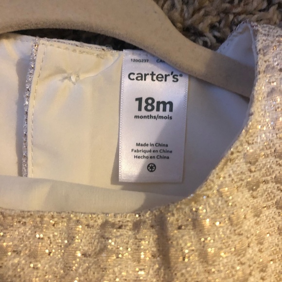 A golden shimmery dress for your princess! - Picture 3 of 8